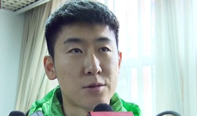 向阳花”特别观影活动，导演冯小刚，领衔主演赵丽颖，特别介绍兰西雅，主演啜妮、王菊、程潇、王啸宇等主创齐聚现场，深入解读影片中的倔强生命力和互相救赎的姐妹情 《向阳·花》曝特辑 赵丽颖、兰西雅演绎过命姐妹！