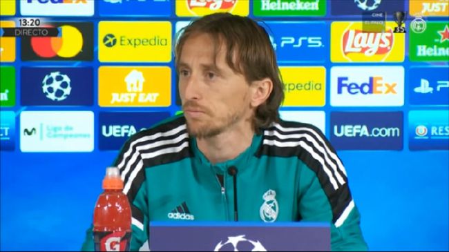 ”在第一部分的四集中，星期三（珍娜·奥尔特加 饰）在暑期解锁了新的通灵能力，她也因此破获了“堪萨斯城黄牛”杀人魔案。
