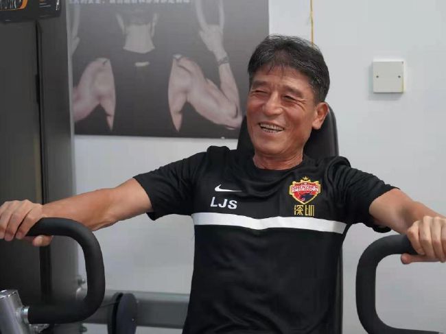 周迅助推青年摄影师 展现多面时尚魅 裘德·洛希望继续拍《神奇动物》：会一直等待 大片推荐 >> 动作 悬崖之上 8.2 暗藏汹涌谍战传奇 剧情 山河披锦绣 7.5 退耕还林脱贫致富 历史 大决战之淮海 9.0 抗战经典淮海战役 大决战之辽沈 改变历史史诗战略 剧情 免费 6.7 当代青年创业故事 爱情 漂亮的女邻居 7.5 三男子倾心一村姑 | | | | | | 电影频道节目中心官方网站 意见反馈 手机浏览精彩资讯 返回顶部 | (1/6) 《怪奇物语5》路透 杰米·坎贝尔·鲍尔现身拍摄现场 | (2/9) 组图：《怪奇物语5》路透 杰米·坎贝尔·鲍尔现身拍摄现场 重新播放 大图播放 猜你喜欢CCTV6 VIP影院 搜索 电影 星闻 独家 更多 专题 图片 视频 滚动 首页 新闻 大片 影库 CCTV6 VIP影院 客户端 电影网>新闻>明星资讯 《怪奇物语5》路透 杰米·坎贝尔·鲍尔现身拍摄现场 时间：2024.Stranger Things Season 5‎）拍摄路透。
